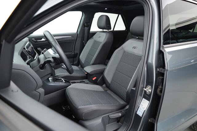 Volkswagen T-Roc 1.5 TSI Sport Business R | Rijklaar! | Pano | Trekhaak | Camera | Adapt. Cruise | Stoelverw. | Apple CarPlay | 19''