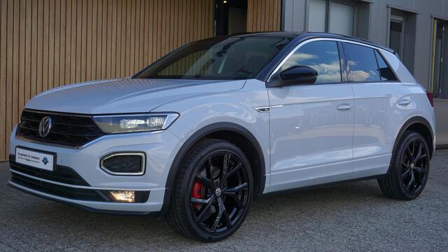 Volkswagen T-Roc 1.5 TSI 150PK DSG 2x R-Line Virtual Cockpit LED 19inch *Black Pack* ACC 79723km *Zeer Nette T-Roc*