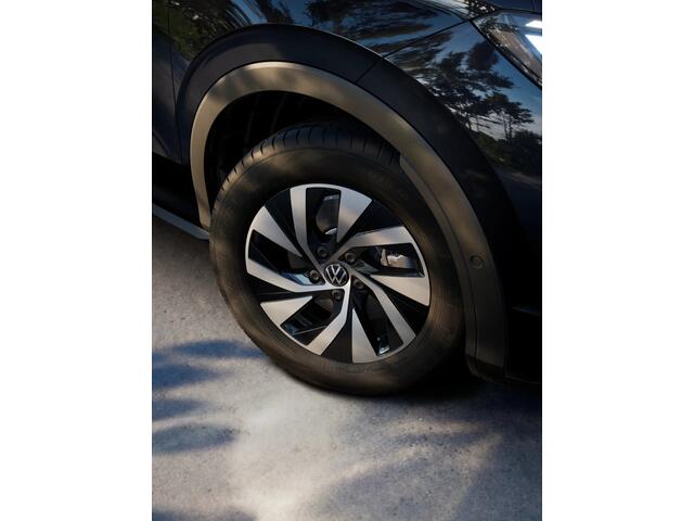 Volkswagen T-Roc 1.5 eTSI 116 7DSG Limited Edition | 'App-Connect' draadloze smartphone integratie | Automatische afstandsregeling (Adaptive Cruise Control) | Buitenspiegels elektrisch instel-, verwarm- en inklapbaar