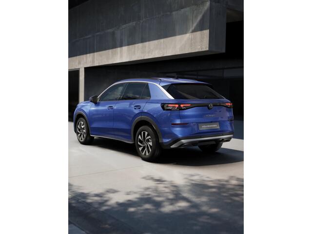Volkswagen T-Roc 1.5 eTSI 116 7DSG Limited Edition | 'App-Connect' draadloze smartphone integratie | Automatische afstandsregeling (Adaptive Cruise Control) | Buitenspiegels elektrisch instel-, verwarm- en inklapbaar