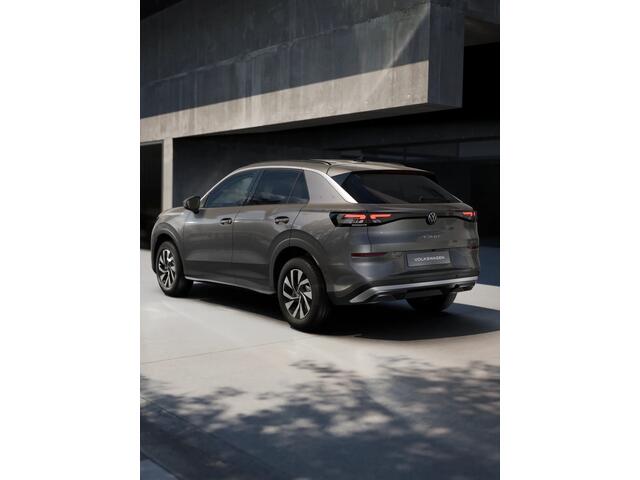 Volkswagen T-Roc 1.5 eTSI 116 7DSG Limited Edition | 'App-Connect' draadloze smartphone integratie | Automatische afstandsregeling (Adaptive Cruise Control) | Buitenspiegels elektrisch instel-, verwarm- en inklapbaar