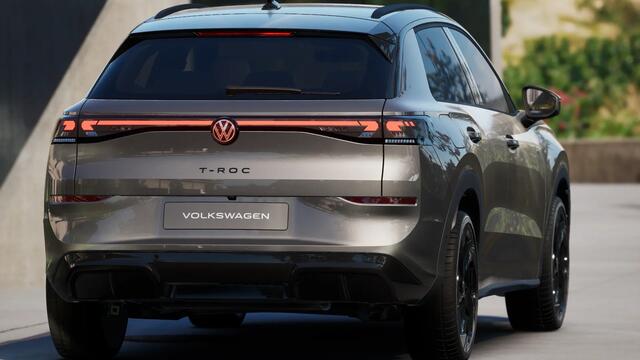 Volkswagen T-Roc 1.5 Hybrid 170 1AT R-Line Edition | 'App-Connect' draadloze smartphone integratie | 30,5 cm display met 2D en 3D weergave | Achterklep, elektrisch, met sensorgestuurde opening (Easy Open)