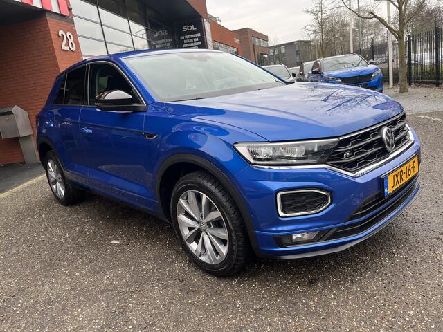 Volkswagen T-Roc 1.5 TSI Sport Business R-Line // FULL-LED // NAVI // CAMERA // APPLE CARPLAY- ANDROID AUTO // ELEK. ACHTERKLEP // ADAPTIVE CRUISE //