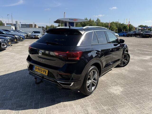 Volkswagen T-Roc 1.5 TSI Sport R-Line Trekhaak Carplay Achteruitrijcamera 4S Banden Stoelverwarming
