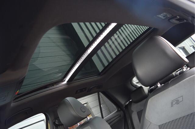 Volkswagen T-Roc 2.0 TSI 4Motion Sport Business R-LINE | PANO | CAMERA | ACC | TREKHAAK |