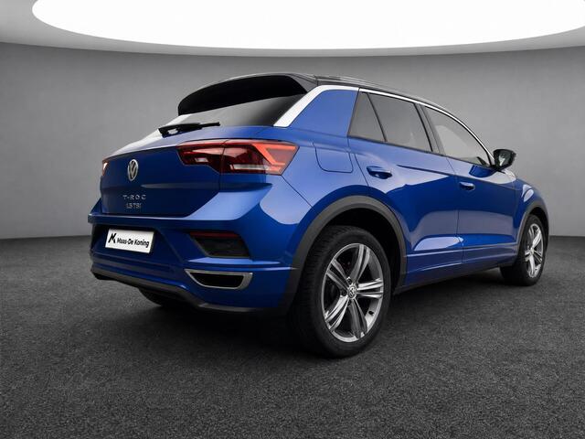 Volkswagen T-Roc 1.5 TSI 150pk DSG Sport Business R · Panoramadak · Camera · Keyless · Apple/Android Car Play · Navigatie · P-Sensoren ·