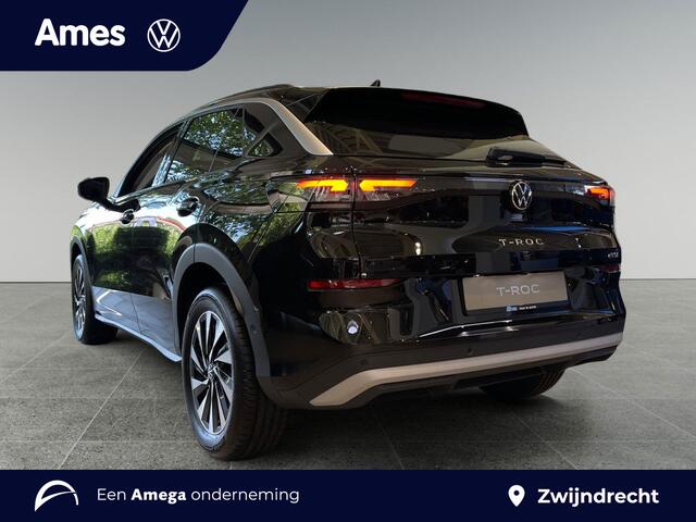 Volkswagen T-Roc 1.5 eTsi Life First Edition 116PK | Trekhaak | Side assist | Stuurverwarming