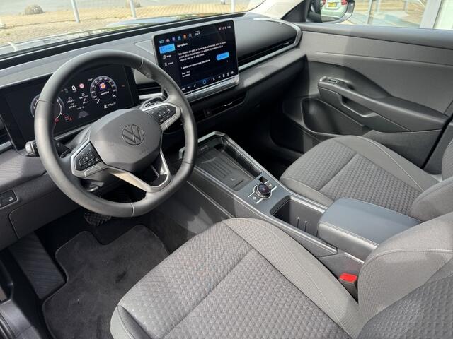 Volkswagen T-Roc 1.5 eTsi Life First | FACELIFT | STOELVERWARMING |