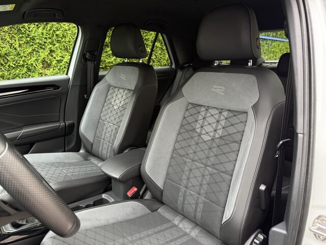 Volkswagen T-Roc 1.5 TSI 150PK Automaat R-Line Edition l ACC l BLISS l CAMERA l ECC l FULL-LED l NAVI l STOEL/STUUR VERW. l 18.000km