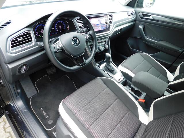 Volkswagen T-Roc 1.5TSI 150PK DSG SPORT!! All-in Prijs! Trekhaak!