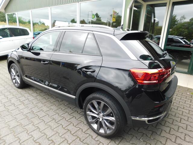 Volkswagen T-Roc 1.5TSI 150PK DSG SPORT!! All-in Prijs! Trekhaak!