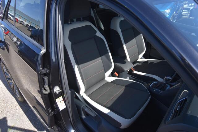 Volkswagen T-Roc 1.5 TSI Sport , TREKHAAK , VIRTUAL COCKPIT , CLIMATR , LED KOPL , PDC V+A ,