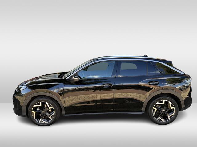 Volkswagen T-Roc 1.5 eTsi R-Line First Edition | lighting pakket | 18 inch all season | stoelverwarming | iq led & matrix verlichting |