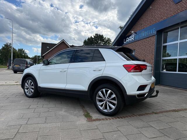 Volkswagen T-Roc 1.0 TSI 116PK Style Business Navi | Camera | ACC | Stoelverw. | Trekhaak