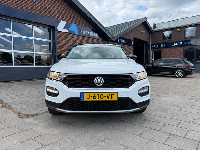 Volkswagen T-Roc 1.0 TSI 116PK Style Business Navi | Camera | ACC | Stoelverw. | Trekhaak
