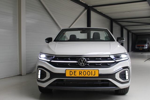 Volkswagen T-Roc Cabrio 1.5 TSI R-Line Karmann Blackstyle Leder | IQ-Light | Navigatie | Dodehoekassistent | Parkeercamera