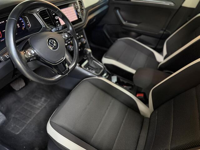 Volkswagen T-Roc 1.5 TSI Sport | DSG | Blind Spot | Keyless | Camera | Viritual Dash | Adaptive | Trekhaak |