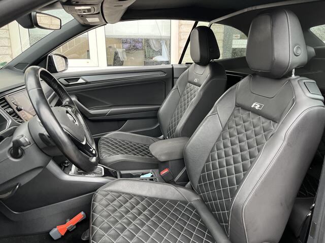 Volkswagen T-Roc Cabrio 1.5 TSI R-Line / AUTOMAAT/ LEER/ TREKHAAK/ PARK.SENSOR.V+A/ CAMERA/ ACC/ APP-CONNECT/ STUUR+STOELVERWARM./ DODEHOEK/ KEYLESS/ DIGITAL DASH/ RIJ-MODI/ NAVI/ DAB/ CLIMA/ LED/ 19'' LMV
