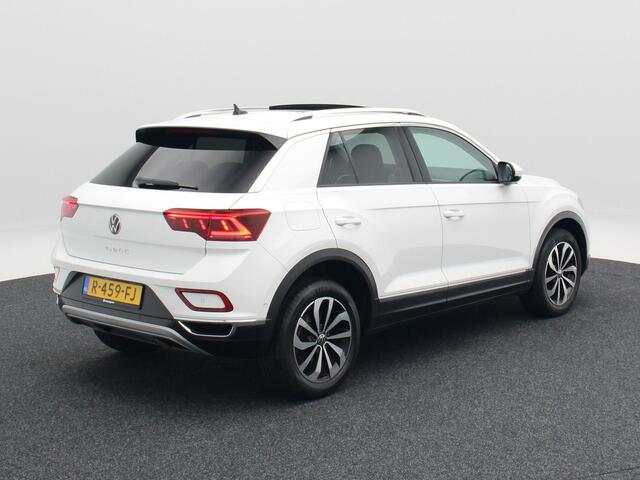 Volkswagen T-Roc 1.5 TSi 150 Pk Automaat Style | Carplay | IQ.Light LED | Panoramadak | Virtual Cockpit | Adaptive Cruise | 17 Inch