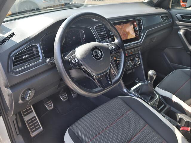 Volkswagen T-Roc 1.5 TSI Sport | Camera | Cruise Control | Navigatie | ECC-Airco |