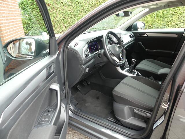 Volkswagen T-Roc 1.0 TSI Life Business / ACC / Camera / Stoelverw.