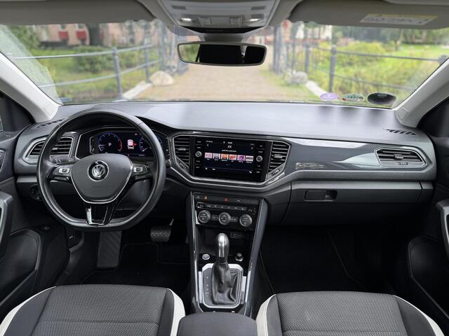 Volkswagen T-Roc 1.5 TSI Sport | Camera | Keyless | Viritual Dash | Adaptive | DSG |
