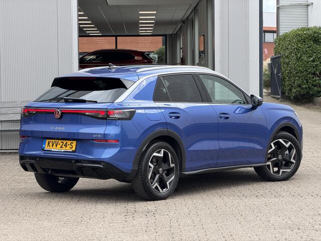 Volkswagen T-Roc 1.5 eTsi R-Line Style First Edition | IQ LED/Adapt.Cruise/Stuur- en stoelverwarming