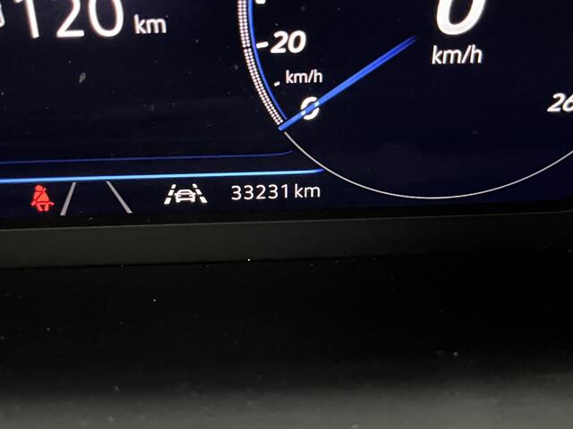 Volkswagen T-Roc 1.5 TSI R-Line / AUTOMAAT/ PANO/ BLACK-STYLE/ CAMERA/ STUUR+STOELVERWARM./ APP-CONNECT/ ACC/ ELEK.ACHTERKLEP/ KEYLESS/ DODEHOEK/ DIGITAL DASH/ DAB/ CLIMA/ LED/ 19'' LMV