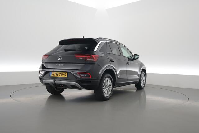 Volkswagen T-Roc 1.5 TSI 150pk DSG | Afn. Trekhaak | Navi | Apple CarPlay | PDC V+A | Stoelverw. | LED | Adapt. Cruise