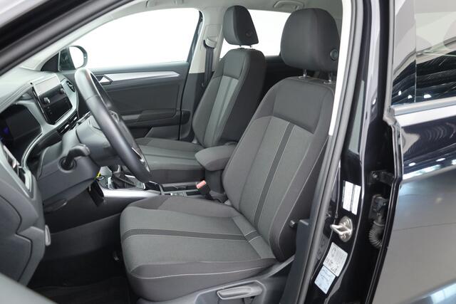 Volkswagen T-Roc 1.5 TSI 150pk DSG | Afn. Trekhaak | Navi | Apple CarPlay | PDC V+A | Stoelverw. | LED | Adapt. Cruise