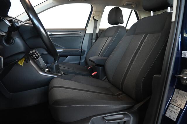 Volkswagen T-Roc 1.0 TSI Style Clima Adaptieve cruise Navigatie PDC Licht metaal Inruil mogelijk