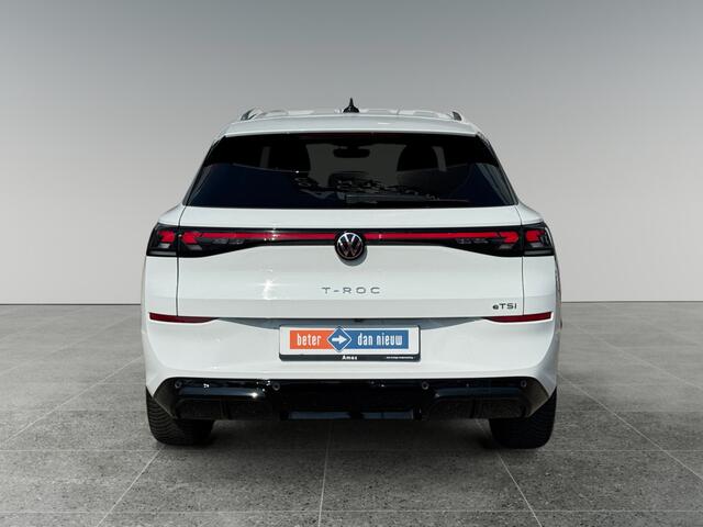 Volkswagen T-Roc 1.5 150pk eTSI R-Line Edition Koplampverlichting matrix-led (IQ.LIGHT) | Achteruitrijcamera | Navigatie 'Discover' (32,7 cm)