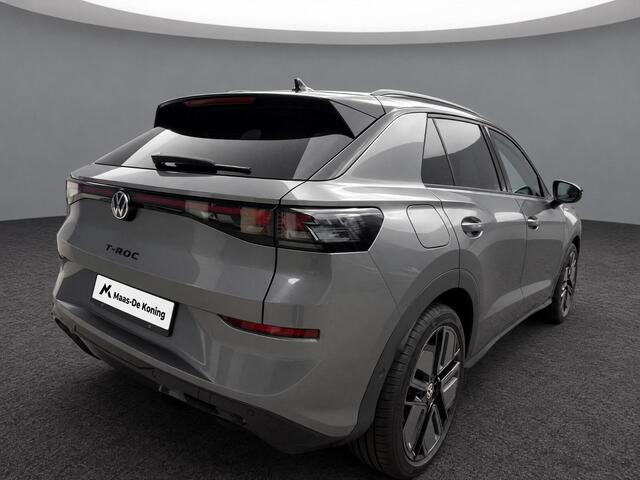 Volkswagen T-Roc 1.5 eTsi 150pk DSG R-Line First Edition · Camera · Wegklapbare Trekhaak · Stoelverwarming · Dodehoek Detectie · Elek. Achterklep · 19'' Inch · Garantie t/m 08-03-2030 of 100.000km