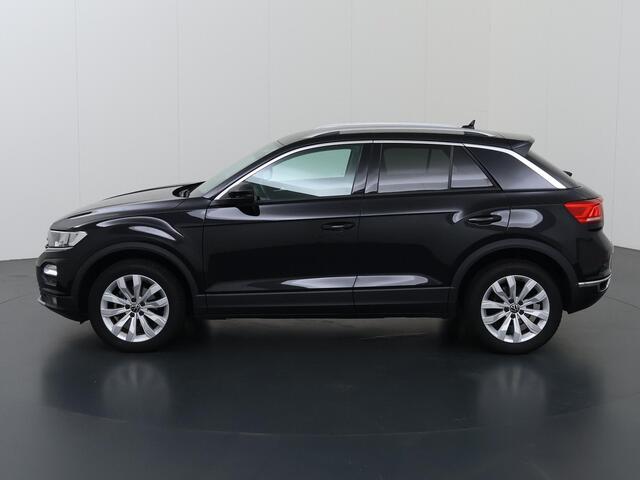 Volkswagen T-Roc 1.5 TSI Style Business Automaat | Adaptieve Cruise Control | Trekhaak | Achteruitrijcamera | Climate Control |