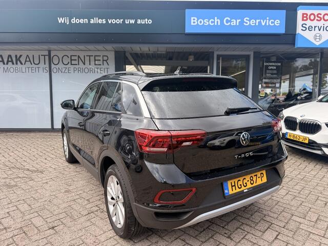Volkswagen T-Roc 1.5 TSI Life Edition | Camera | Virtual cockpit