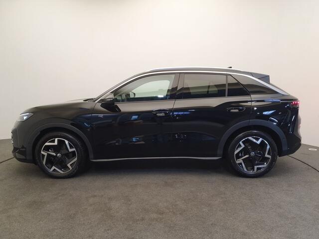 Volkswagen T-Roc 1.5 eTSI 150pk DSG/AUT R-Line Wegklapbare trekhaak, Camera