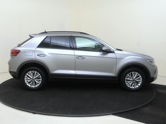 Volkswagen T-Roc 1.0 TSI Life | Digital cockpit Pro | Parkeerassistent | Achteruitrijcamera | Navigatie | Adaptieve cruise control | Draadloze telefoonlader | CarPlay |