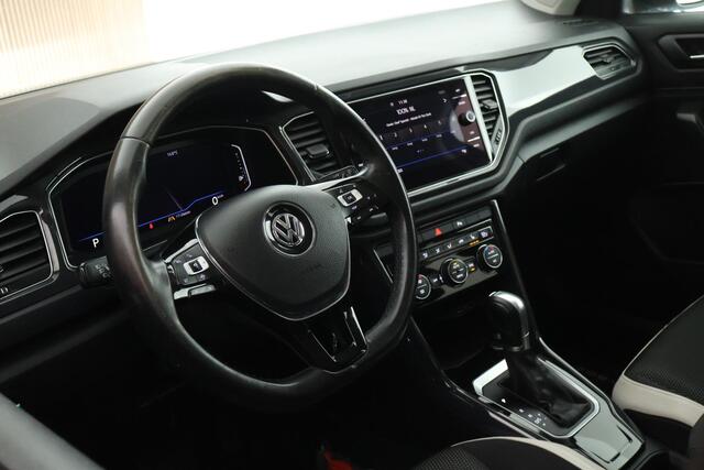 Volkswagen T-Roc 1.5 TSI 150pk DSG Style Trekhaak Camera Virtual Cockpit LED Carplay Stoelverwarming