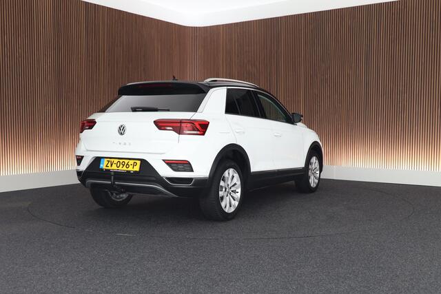 Volkswagen T-Roc 1.5 TSI 150pk DSG Style Trekhaak Camera Virtual Cockpit LED Carplay Stoelverwarming