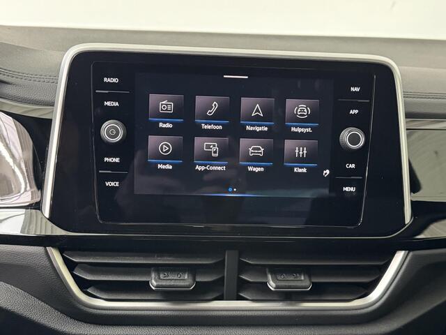 Volkswagen T-Roc 1.5 TSI R-Line | Trekhaak afn. 1.500 kg | Stoelverwarming | Navigatie | Adaptive Cruise Control |