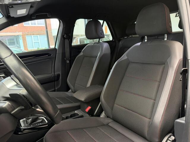 Volkswagen T-Roc 1.5 TSI Sport Business R-Line / Led / CarPlay / Na