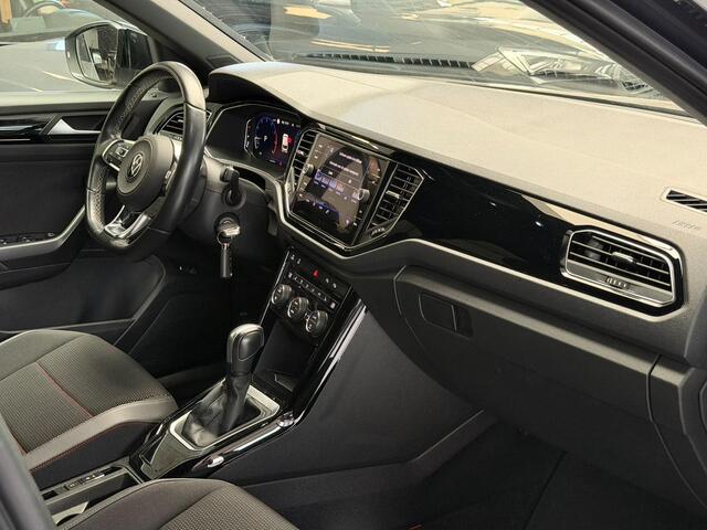 Volkswagen T-Roc 1.5 TSI Sport Business R-Line / Led / CarPlay / Na