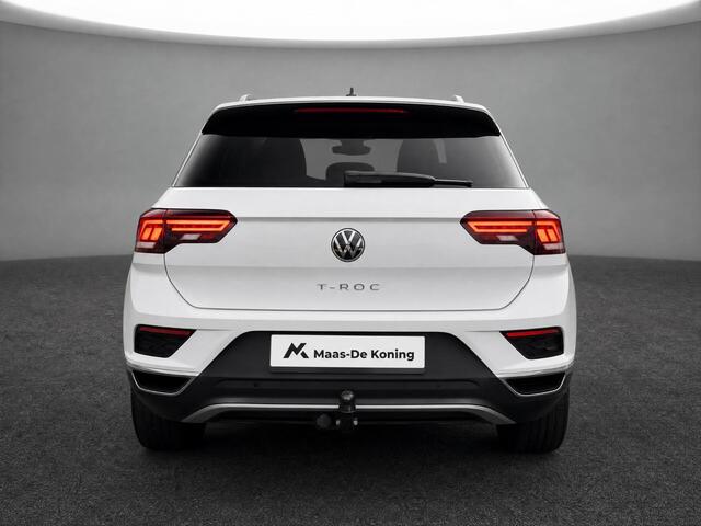 Volkswagen T-Roc 1.5 TSI 150pk DSG Sport · Camera · Trekhaak · Navigatie · Stoelverwarming · 18'' Inch ·