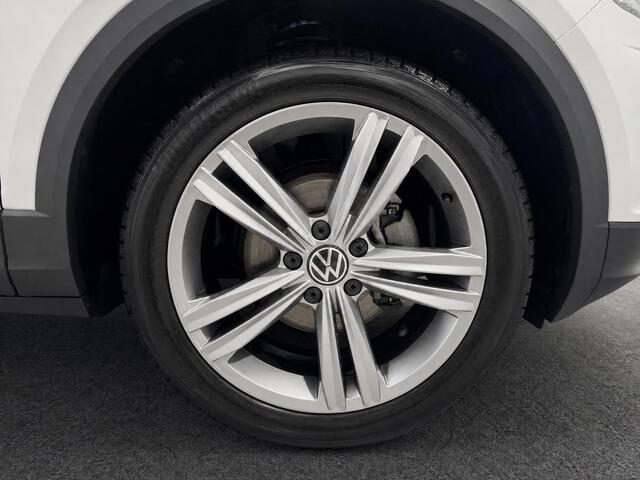 Volkswagen T-Roc 1.5 TSI 150pk DSG Sport · Camera · Trekhaak · Navigatie · Stoelverwarming · 18'' Inch ·