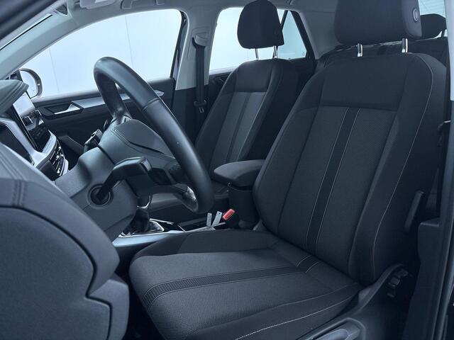Volkswagen T-Roc 1.5 TSI Oranje Edition 150 pk Automaat (DSG) | Verlengde garantie | Navigatie via App | Parkeersensoren (Park assist) | Achteruitrijcamera | Autom. airco |