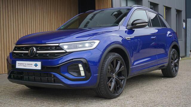 Volkswagen T-Roc 1.5 TSI 150pk DSG 2x R-Line & Black Style Pano.Dak 19inch LM IQ Light Virtual Cockpit ACC Trekhaak *Lapiz Blue*