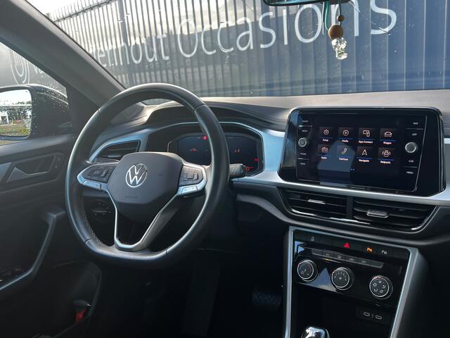 Volkswagen T-Roc 1.5 TSI Life Edition DSG / Navigatie / Camera