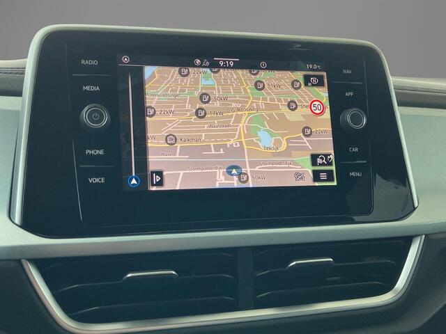 Volkswagen T-Roc 1.0TSI/116PK · Navigatie · Apple/Android Car Play · Stoelverwarming · Garantie t/m 24-06-2027