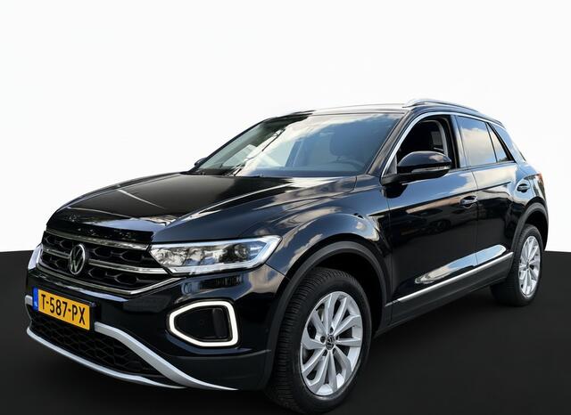 Volkswagen T-Roc 1.5 TSI 150PK DSG STYLE BUSINESS NAVI/IQ.LIGHT/TREKHAAK