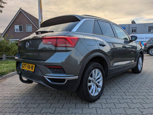 Volkswagen T-Roc 1.5 TSI Sport DSG I Adap. cruise I Camera I Trekhaak I Stoelv.w I Carplay